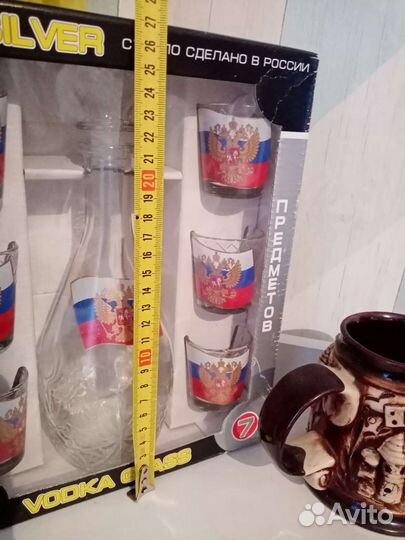 Набор новый: графин и стопки. Кружка керамика