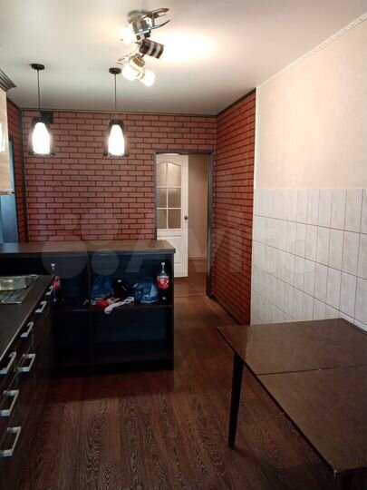 3-к. квартира, 74 м², 1/9 эт.