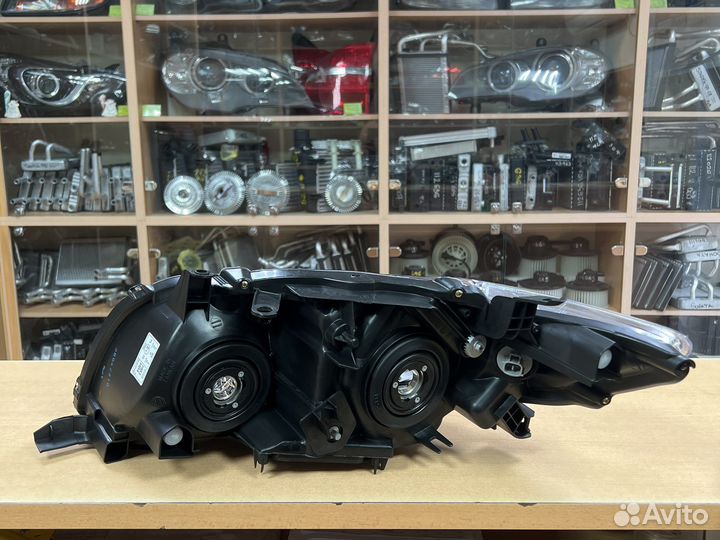 Фара Тойота Королла / Toyota Corolla