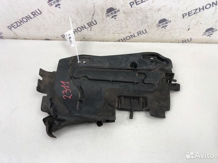 Дефлектор радиатора передний левый Peugeot 207