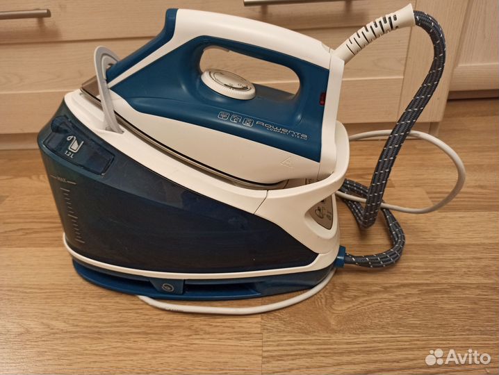 Утюг с парогенератором Rowenta