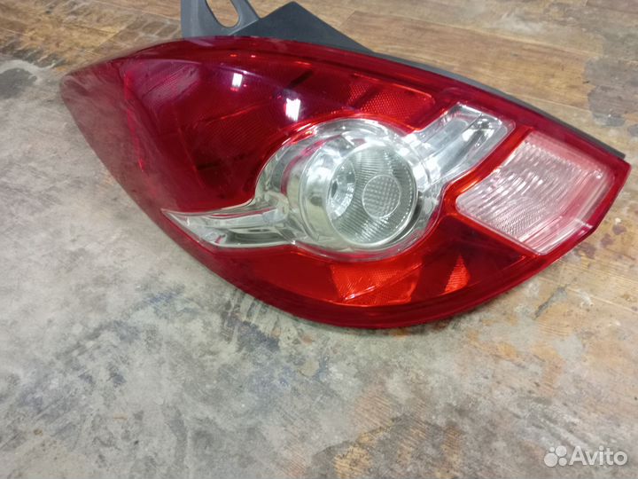 Задние фонари на ниссан тиида т11