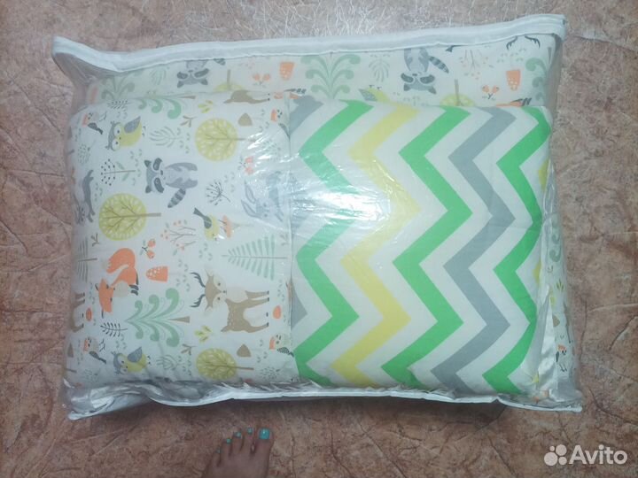 Комплект в детскую кроватку с бортиками