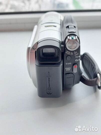 Камера Sony DSR-dvd408e