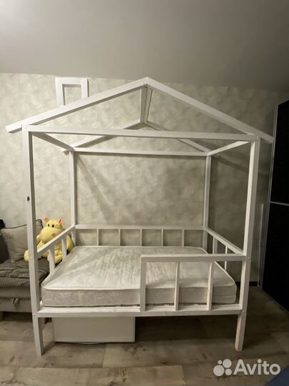 Кровать детская