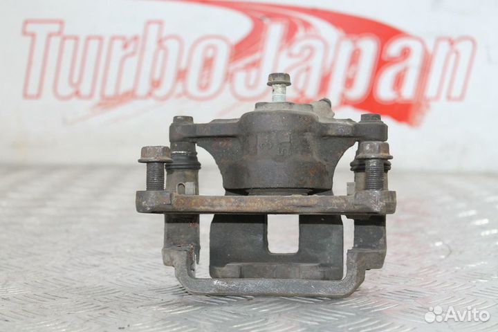 Суппорт задний левый Toyota Supra 80 Soarer 30