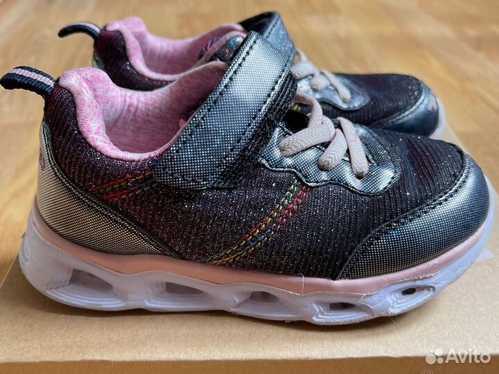 Кроссовки для девочки 25 размер