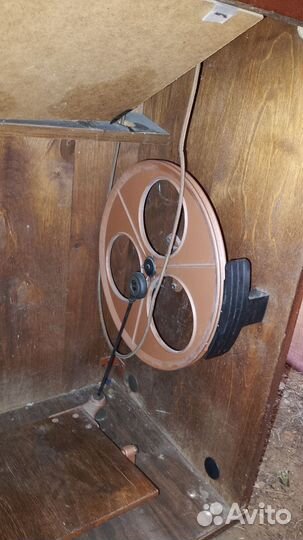 Швейная машина Чайка 142