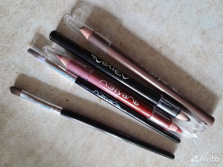 Набор теней для макияжа