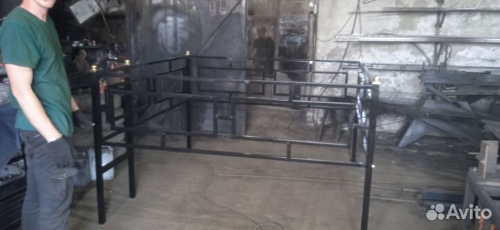 Оградки на кладбище