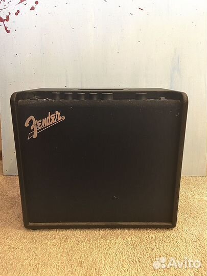 Комбоусилитель Fender Mustang LT25