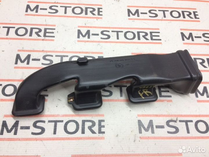 Воздуховод печки передний правый Mercedes-Benz