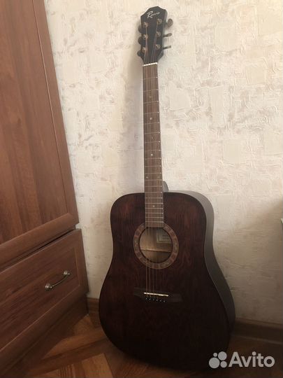 Акустическая гитара
