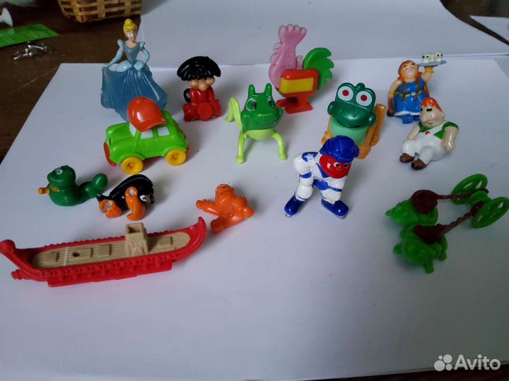 Игрушки из киндера 90х- 2000х годов