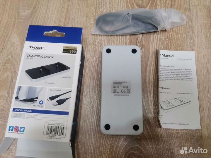 Зарядная станция для PlayStation 5