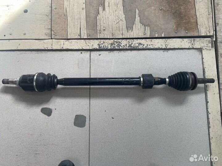 Привод передний правый Toyota Corolla E150 2006-20