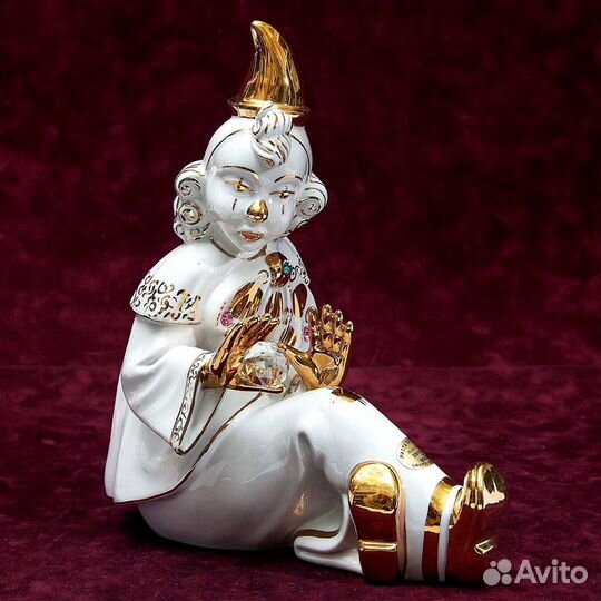 Фарфоровая статуэтка Клоун