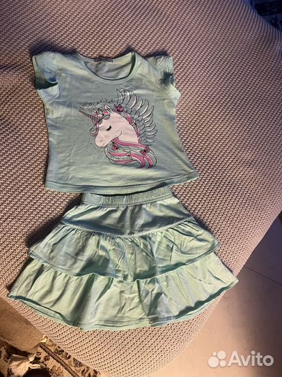 Костюм - футболка и юбка