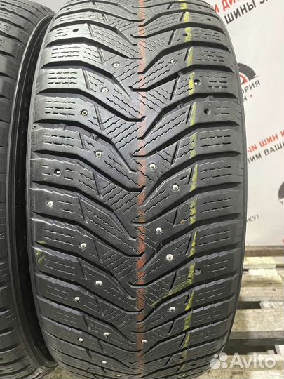 Kumho WinterCraft Ice WI31 235/55 R17 99M