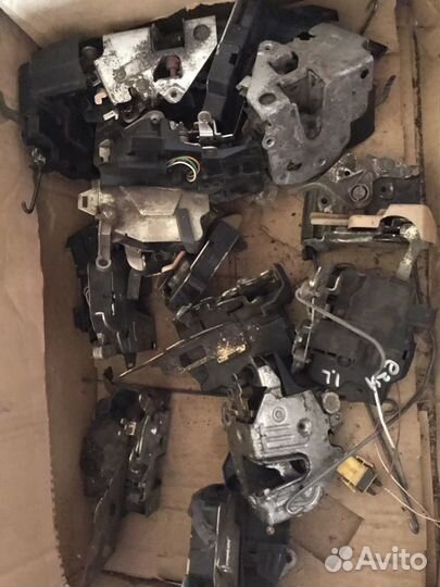 Замок двери Bmw e34