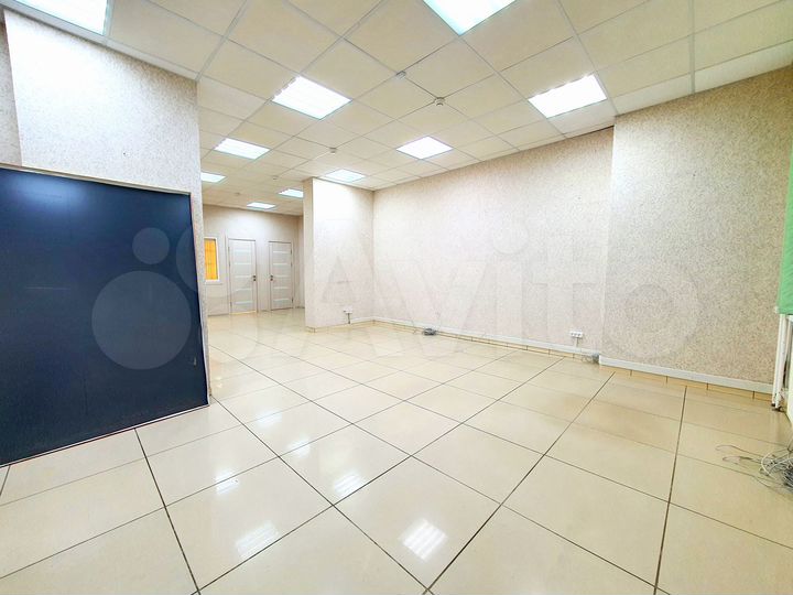 Продам офисное помещение, 82.4 м²