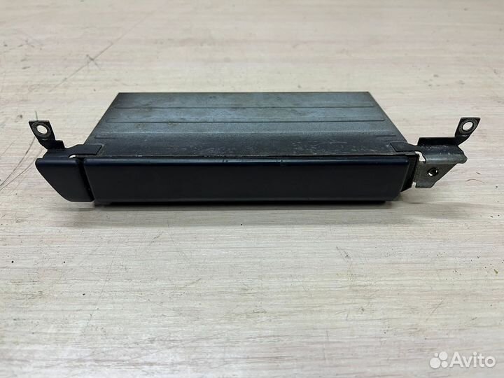 Пепельница Audi 100/a6c4