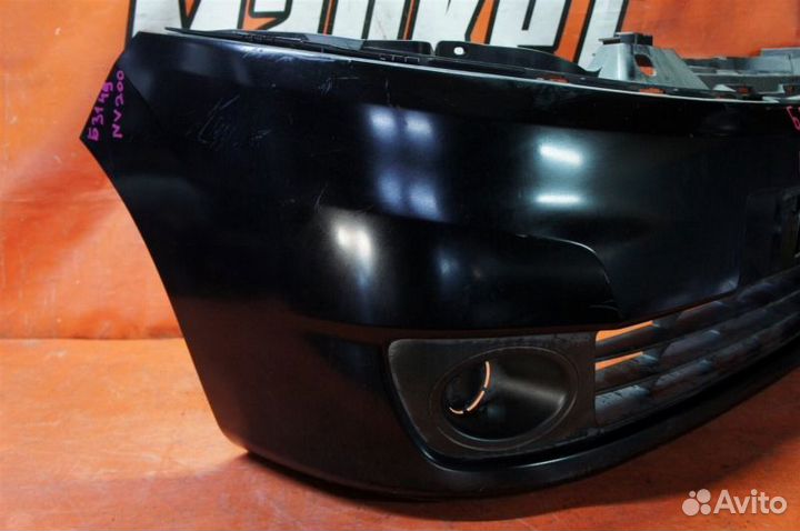 Бампер передний Nissan Nv200 VM20 2010