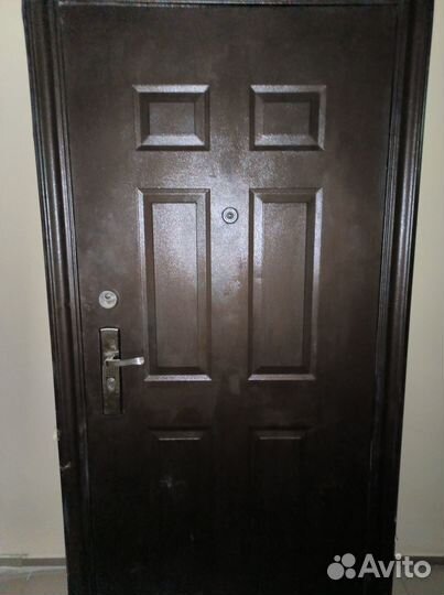 Дверь входная металлическая