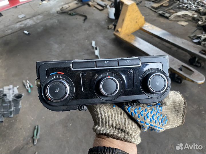 Блок климатконтроля VAG 7N0907426S