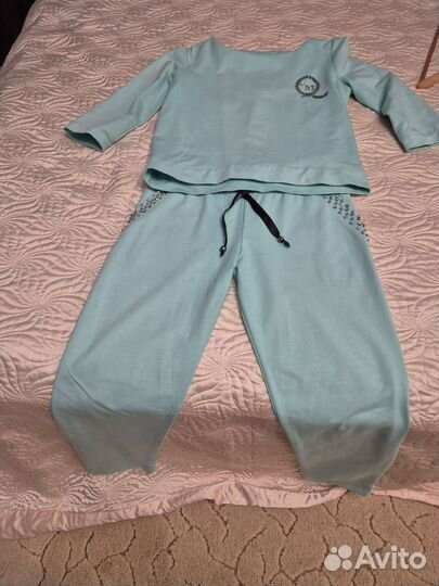 Спортивный костюм женский