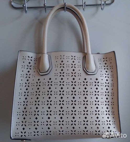 Сумочка размер 27 *22*13 см