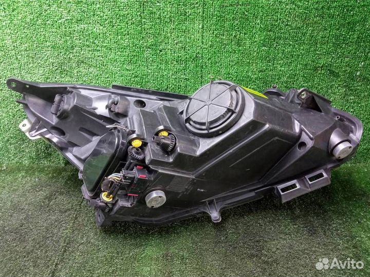 Фара левая Opel Corsa D (2006-2015)