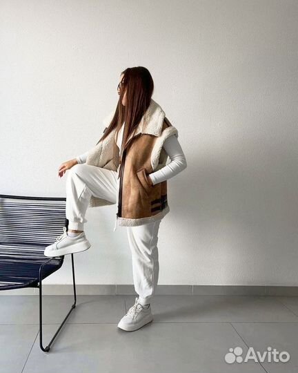 Жилетка безрукавка женская 44-46