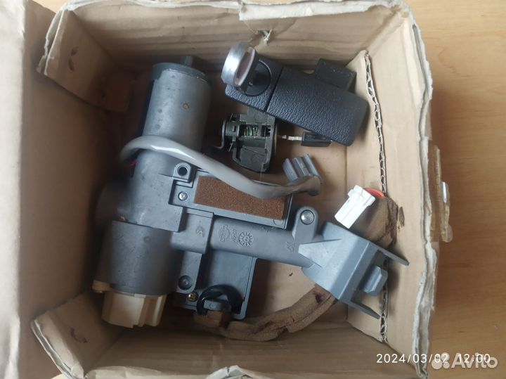 Комплект замков Инфинити