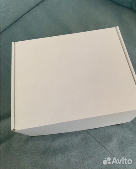 Коробка крафт подарочная белая