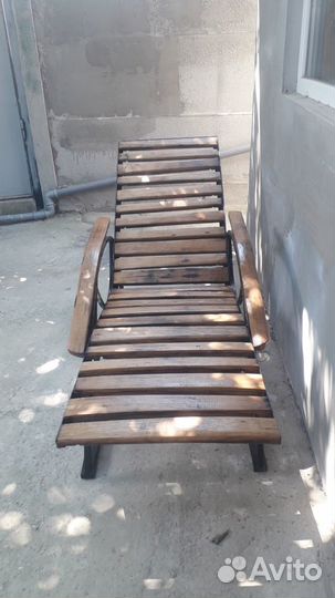 Шезлонг для дачи
