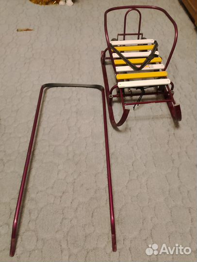 Детские санки с выдвижными колесами