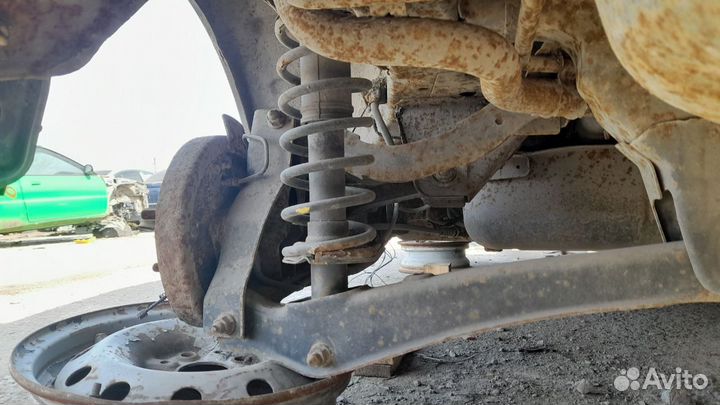 Задняя стойка Mitsubishi Cedia Lancer