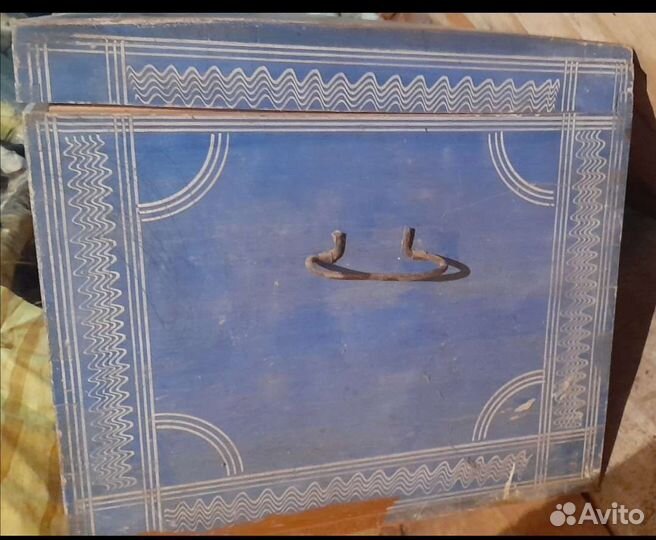 Сундук деревянный старинный
