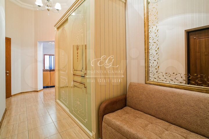 3-к. квартира, 110 м², 5/7 эт.