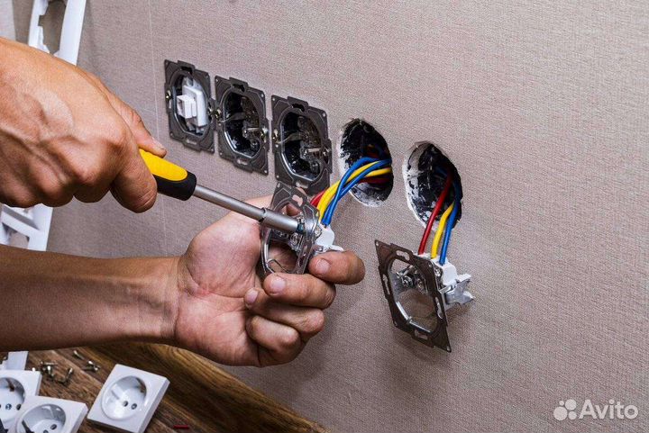 Услуги электриков ужх калининского района