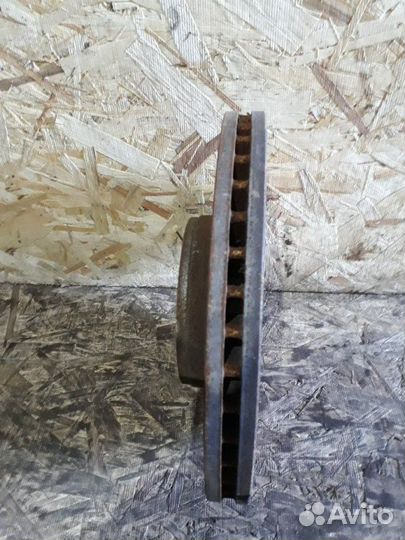 Тормозной диск передний Audi A6 C6 caha 2010