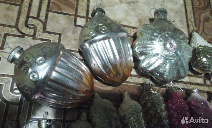 Новогодние игрушки