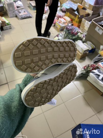 Кроссовки кеды