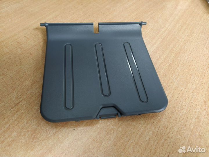 Лоток выхода бумаги