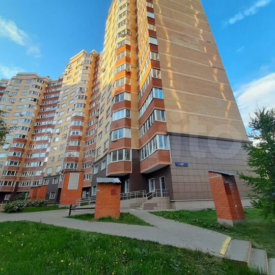 4-к. квартира, 91,5 м², 3/17 эт.