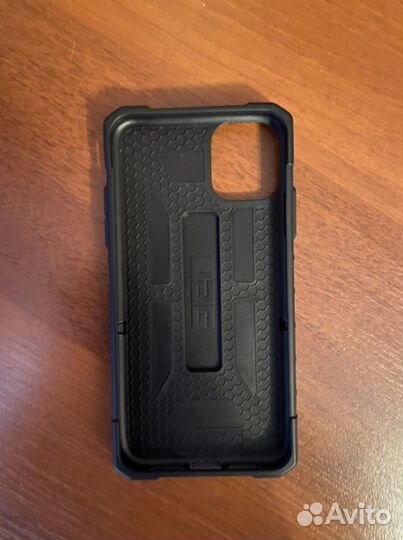 Чехол на iPhone 11