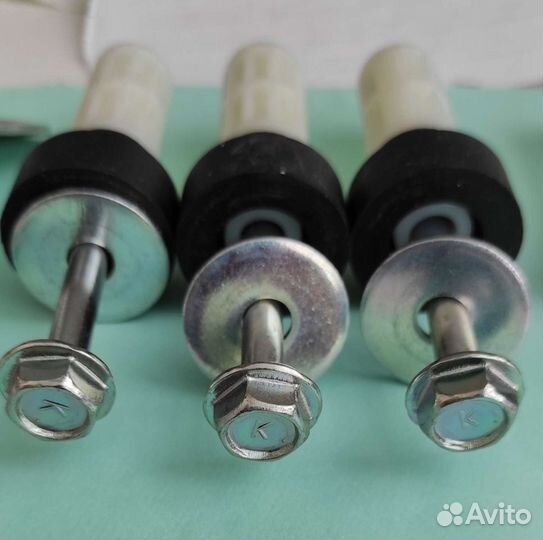 Транспортировочные болты для стир. машин Haier, LG