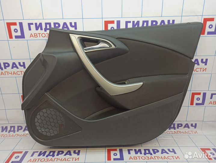 Обшивка двери передней правой Opel Astra (J) 22310