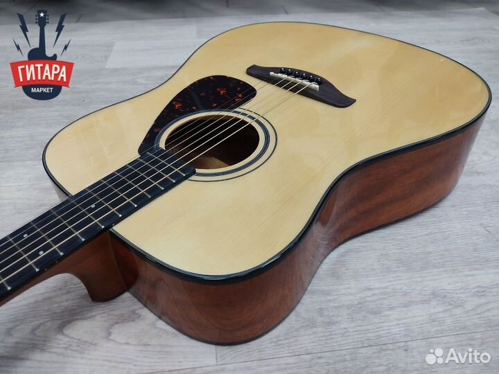 Новая акустическая гитара Yamaha массив